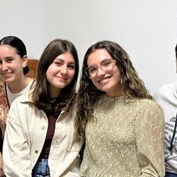 Todos juntos en la cama - copia (4)